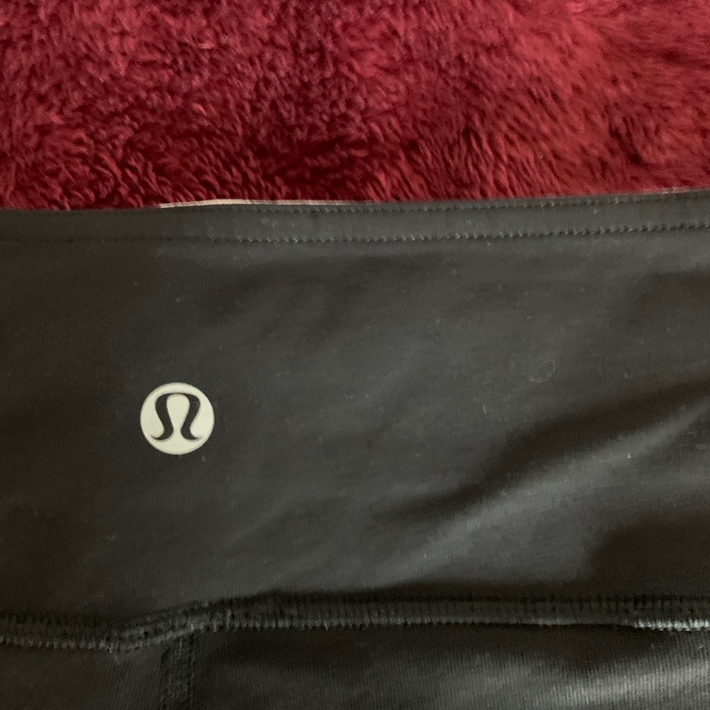 LULULEMON biking shorts 🎉 - Picture 5 of 6